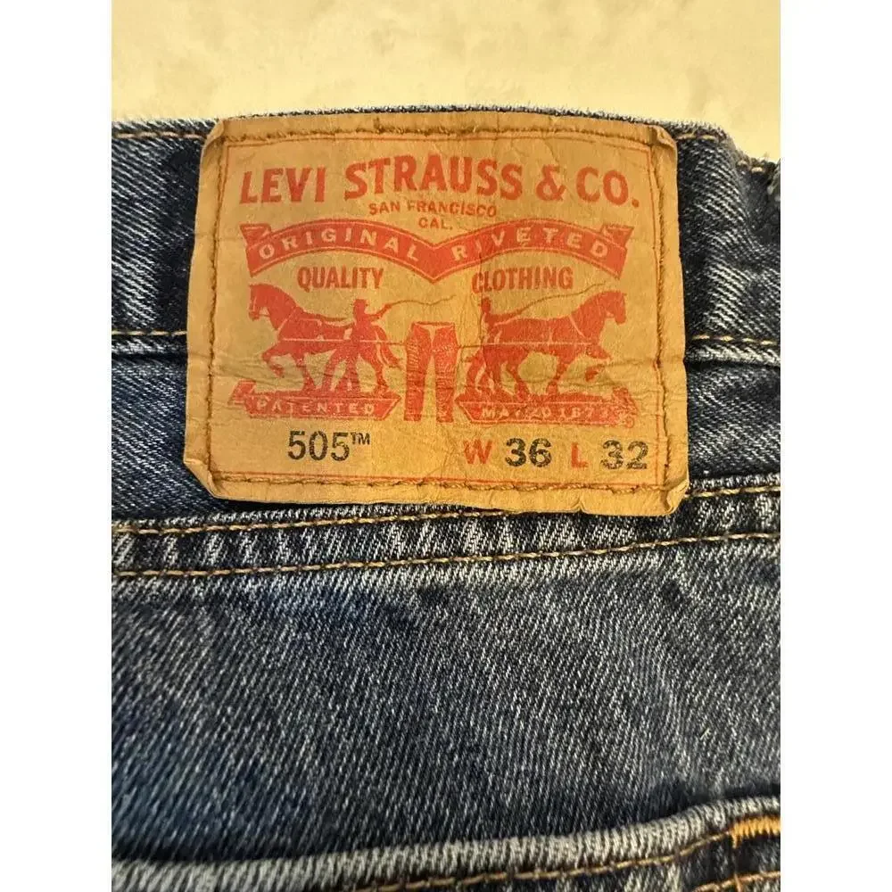 Men’s 36 x 32 Levi’s 505 Jeans Straight Leg Distressed Work Chore